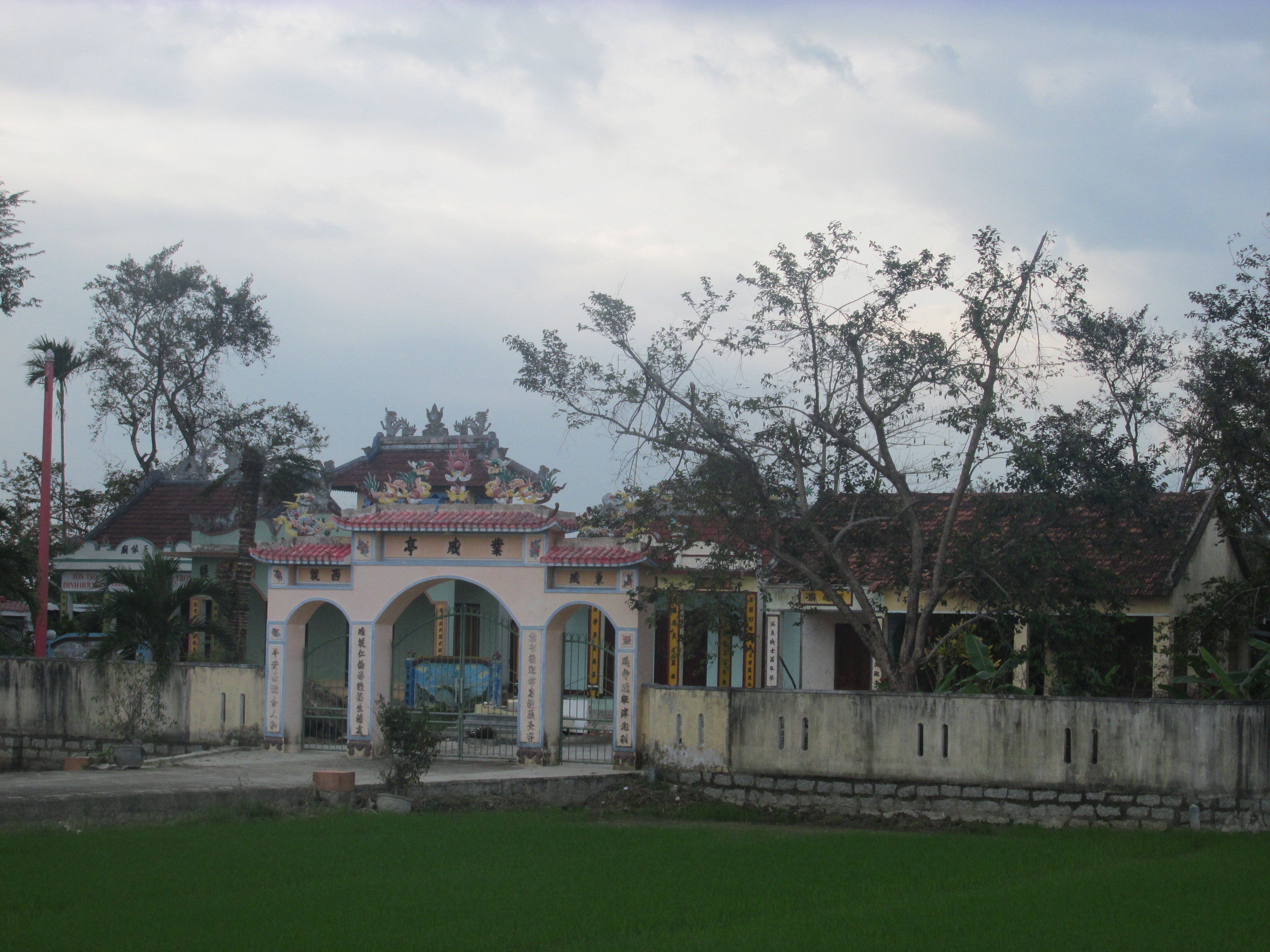 ĐÌNH NGHIỆP THÀNH