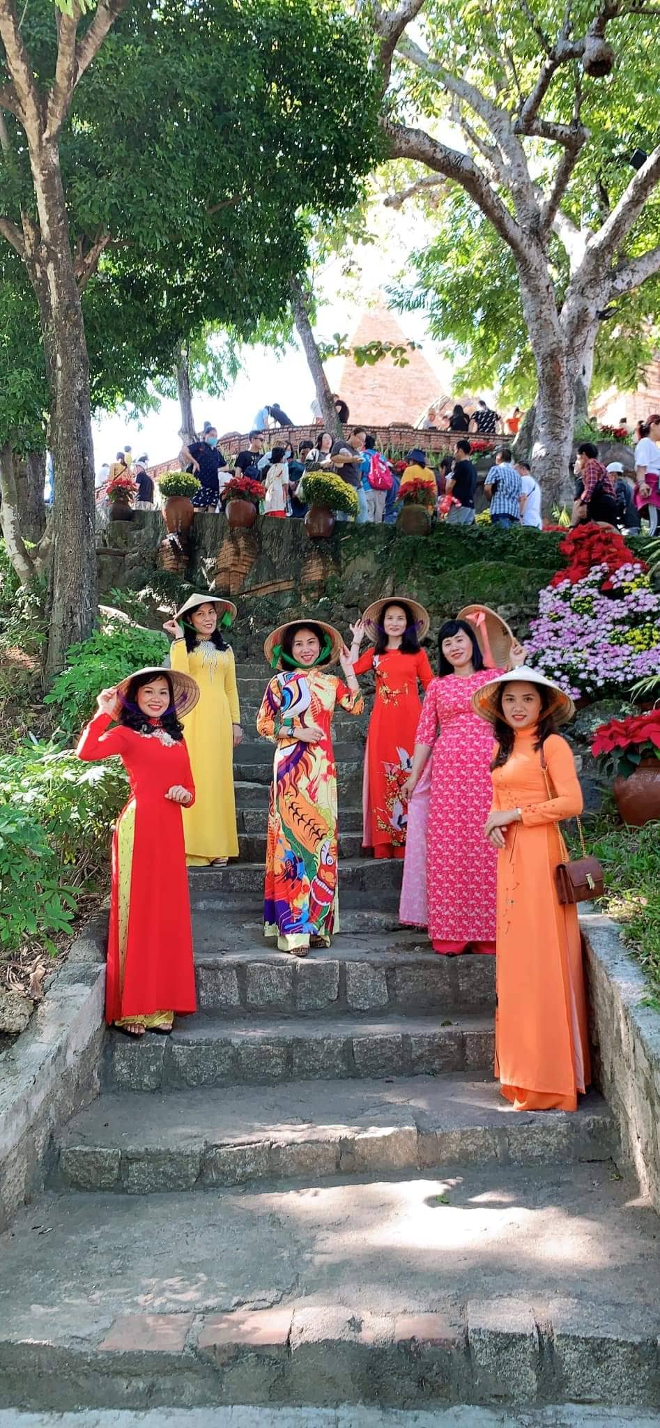 THÔNG BÁO PHỤC VỤ KHÁCH THAM QUAN TẠI DI TÍCH THÁP BÀ PONAGAR VÀ DANH THẮNG HÒN CHỒNG