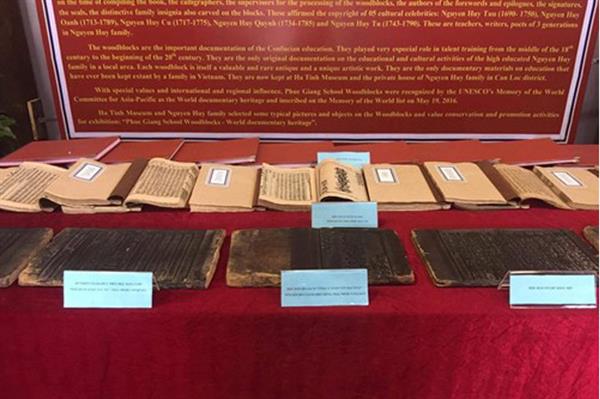 mộc-bản-trường-học-Phúc-Giang